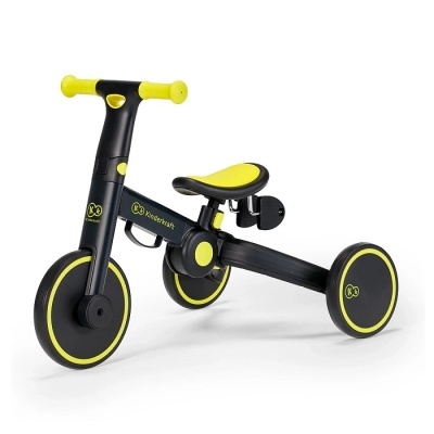 Triciclo infantil preto e amarelo com três rodas e selo KICKERFISH