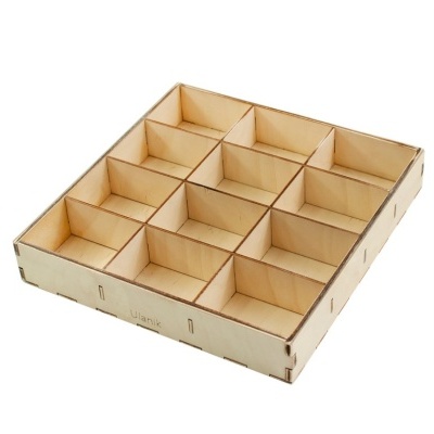 Organizador de madeira clara com 15 compartimentos