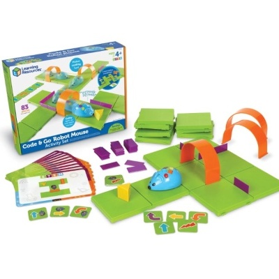 Conjunto educativo Code & Go Robot Mouse com tabuleiro, rato e acessórios coloridos