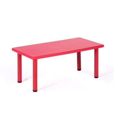 Mesa retangular vermelha com pernas vermelhas e bases pretas