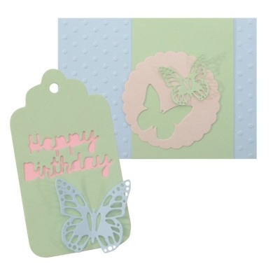 Cartão de aniversário com texto e borboletas em papel colorido pastel