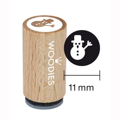 Carimbo redondo de madeira com imagem de boneco de neve e marca WOODIES.