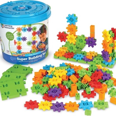 Conjunto de construção colorido Super Building Set em balde plástico azul