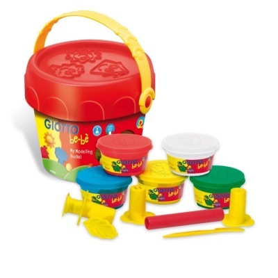 Conjunto de massa de modelar Giotto be-bé com balde e potes coloridos