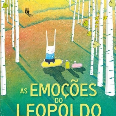 Capa de livro 'As Emoções do Leopoldo' com ilustração de coelho e árvores