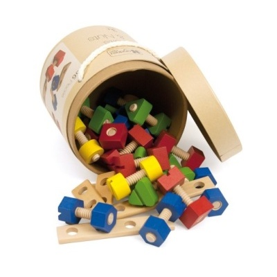 Brinquedo educativo de parafusos coloridos em caixa de cartão