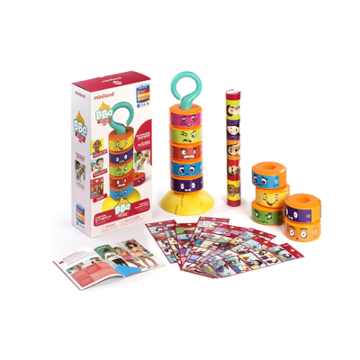 Jogo educativo com peças redondas coloridas, suporte amarelo com pega azul, cartas coloridas e caixa original.