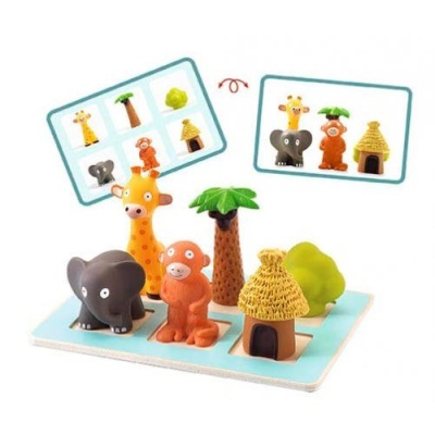 Quebra-cabeça de madeira com animais e elementos da natureza coloridos