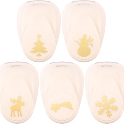 Conjunto de cinco cortadores de massa brancos com motivos natalícios dourados