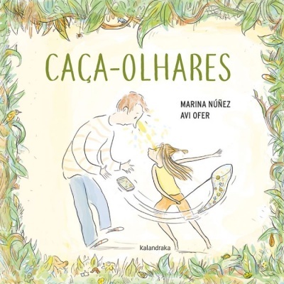 Capa de livro infantil com ilustração de adulto e criança com cauda de peixe e textos da obra.