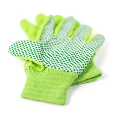 Par de luvas verdes com bolinhas antiderrapantes