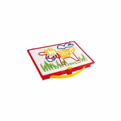 Quadro para desenho com desenho de ovelha colorida e relva