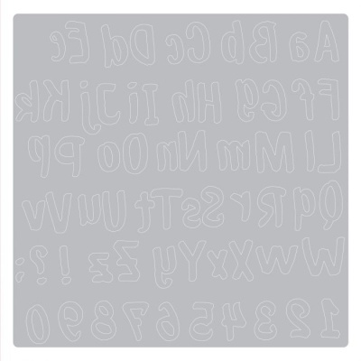 Placa cinza com letras e números em relevo