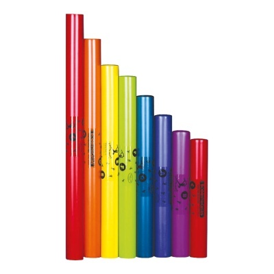 Tubos coloridos Boomwhackers empilhados em ordem decrescente.