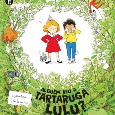 Capa de livro com crianças e moldura de folhas verdes, título 'ALGUÉM VIU A TARTARUGA LULU?'