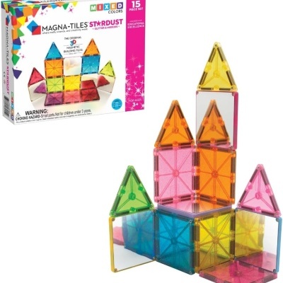 Conjunto de peças magnéticas coloridas transparentes MAGNA-TILES STARDUST e caixa do produto