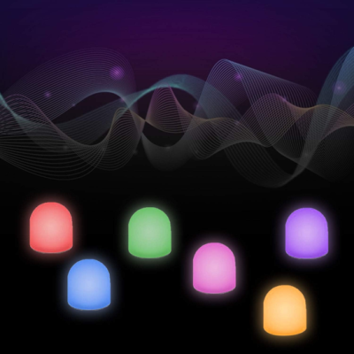 Seis núcleos iluminados coloridos sobre fundo escuro com ondas luminosas abstratas