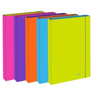 Cinco cadernos coloridos alinhados em cores rosa, roxo, laranja, azul e verde com fecho elástico