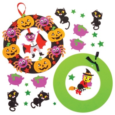 Conjunto de decoração Halloween em feltro com corona, gatos pretos, caldeirões e estrela
