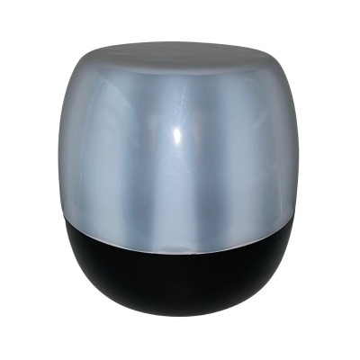 Frasco de creme cosmético com tampa translúcida cinza prateada e base preta fosca