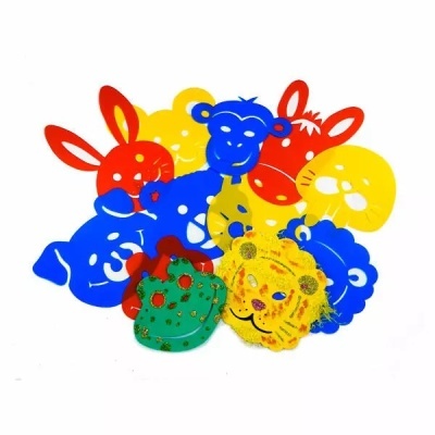 Máscaras plásticas coloridas de animais para disfarce