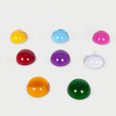 Botões em acrílico coloridos em forma de cúpula