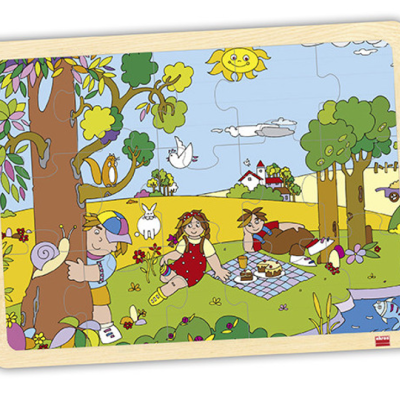 Quebra-cabeça infantil de madeira com cena campestre colorida e crianças a brincar
