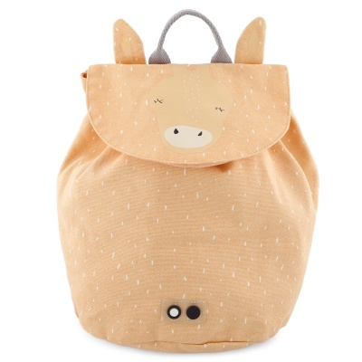 Mochila infantil cor de pêssego com rosto de animal e orelhas, detalhes de olhos fechados e padrão de pontos brancos