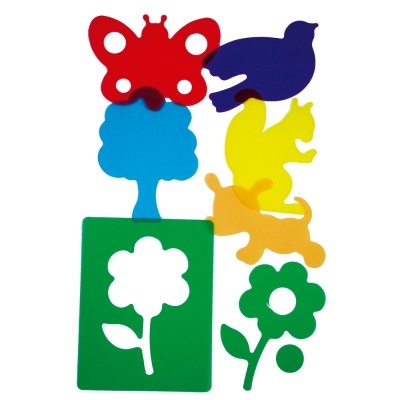 Stencils coloridos de plástico com formas de animais, árvores e flores