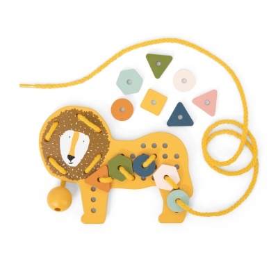 Brinquedo de madeira amarelo em forma de leão com cordão e peças geométricas coloridas