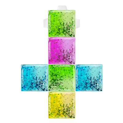 Cubos de gel coloridos com partículas brilhantes prateadas dispostos em cruz