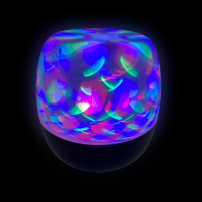 Lâmpada decorativa com luzes coloridas e base preta