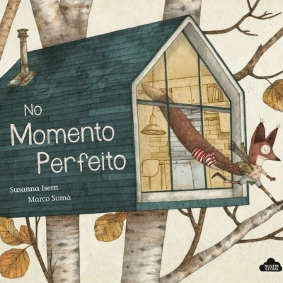 Ilustração de casinha na árvore com personagem de raposa saltando e texto do título