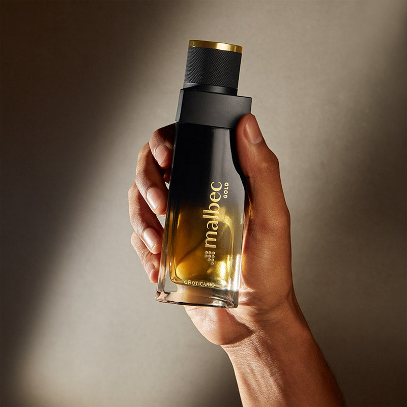 Malbec Gold Eau de Toilette 100ml Frasco de perfume Malbec Club em vidro degradê amarelo e preto na mão
