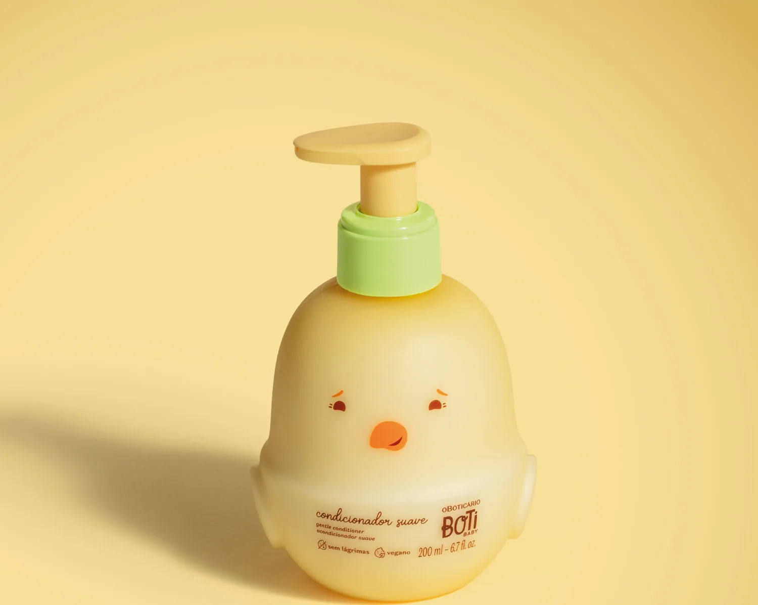 Boti Baby Condicionador Suave 200ml Doseador plástico amarelo em forma de galinha com válvula verde
