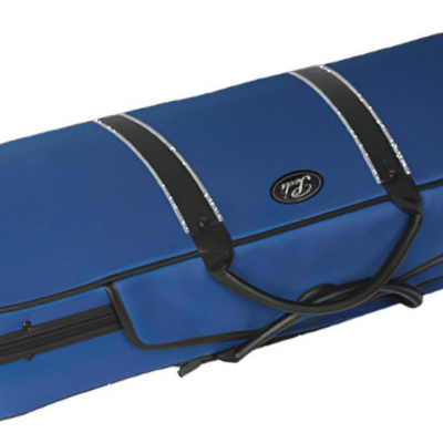 Estojo azul para instrumento musical com alças pretas e distintivo oval