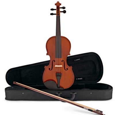 Violino castanho com arco e estojo preto aberto