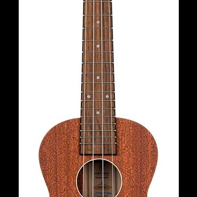 Ukulele acústico em madeira castanha com quatro cordas