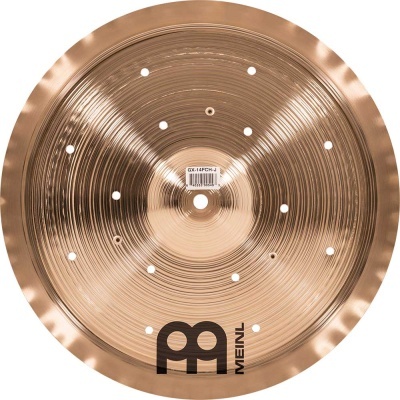 Prato de bateria metálico cor bronze com furos e texto MEINL