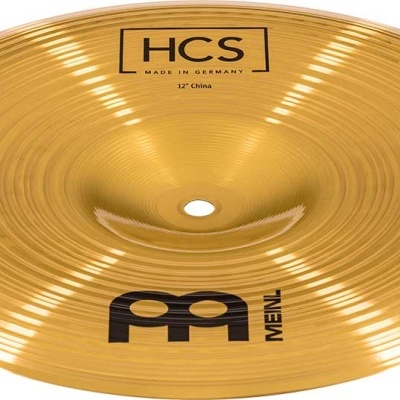 Prato de bateria dourado Meinl com texto HCS e MADE IN GERMANY