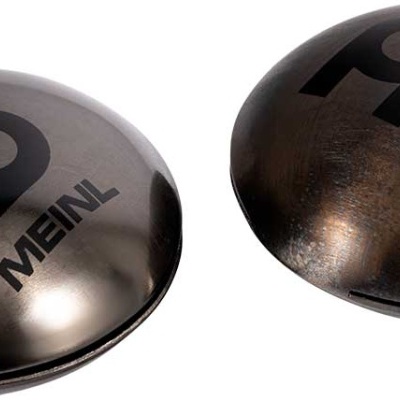 Par de pratos de percussão MEINL castanho metálico com logotipo preto
