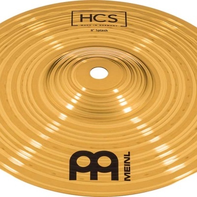Prato de bateria dourado com inscrições HCS, FX Splash e logo MEINL