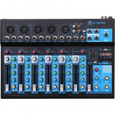 Mesa de mistura Q-7 USB MIXER com vários botões e entradas