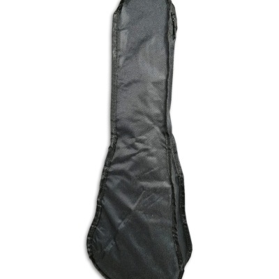 Capa preta de tecido para instrumento musical em fundo branco
