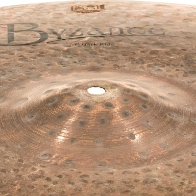 Prato de bateria Byzance 20'' Crash Ride em metal bronze com textura martelada