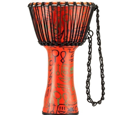 Djembe vermelho com padrões geométricos e cordas pretas.