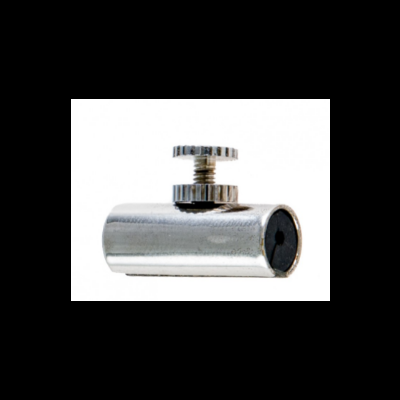 Tubo metálico cilíndrico prateado com tampa rosqueada em cima