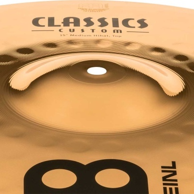 Prato de bateria Meinl Classics Custom dourado com texto preto