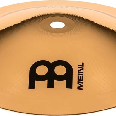 Prato de percussão dourado MEINL com logo preto e furo central