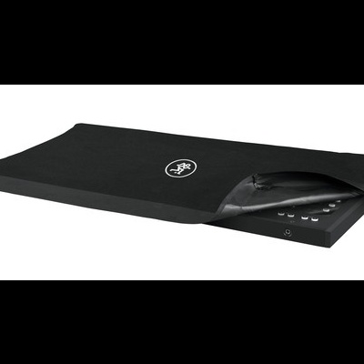 Estojo preto para dispositivo eletrónico com logótipo Makie